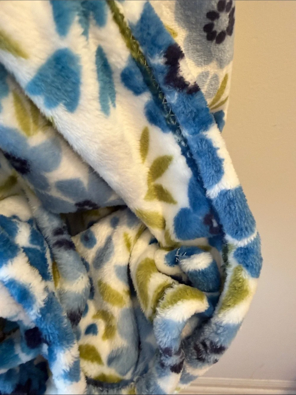 Plush Floral Throw Blanket in Blue and Green